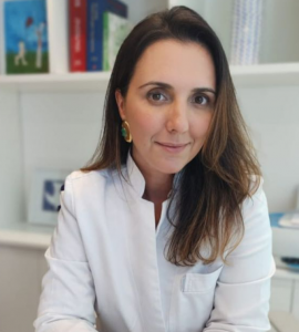Dra. Ana Carolina Lazaro